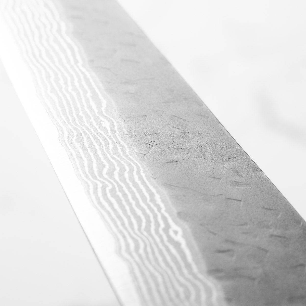 Nigara Hamono VG10 Tsuchime Damascus Petty 150mm - Ebony