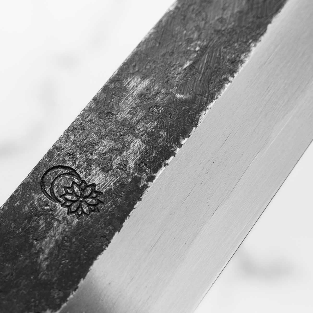 Sakai Kikumori "Kikuzuki Kuro" Kiritsuke Yanagiba 270mm - Ebony & Blonde