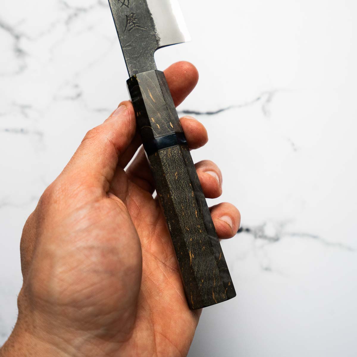 Mutsumi Hinoura Ajikataya White 2 SS Clad Petty 135mm - Dark Maple