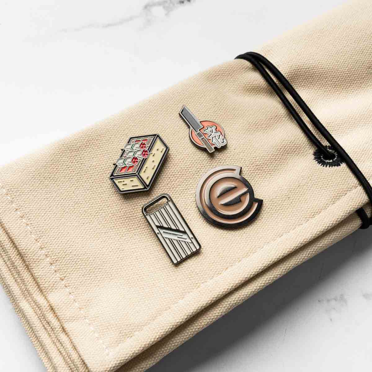 Habitat Canvas Knife Roll - 6 Slot - White With Enamel Pins