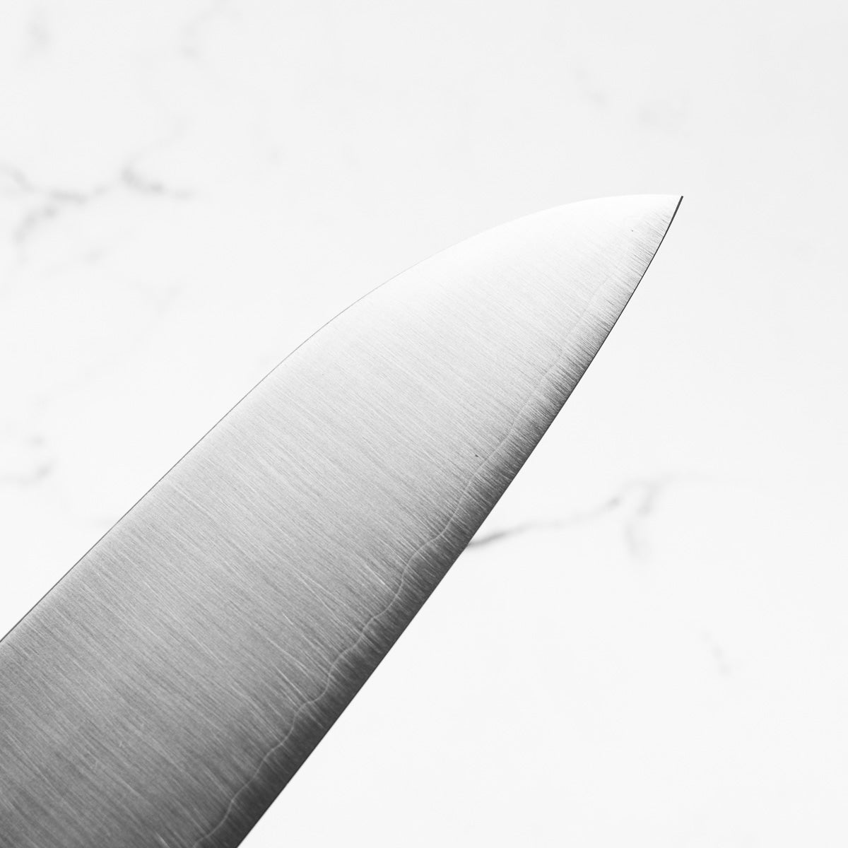 Hatsukokoro Hayabusa Blue Super Santoku 180mm - Ebony
