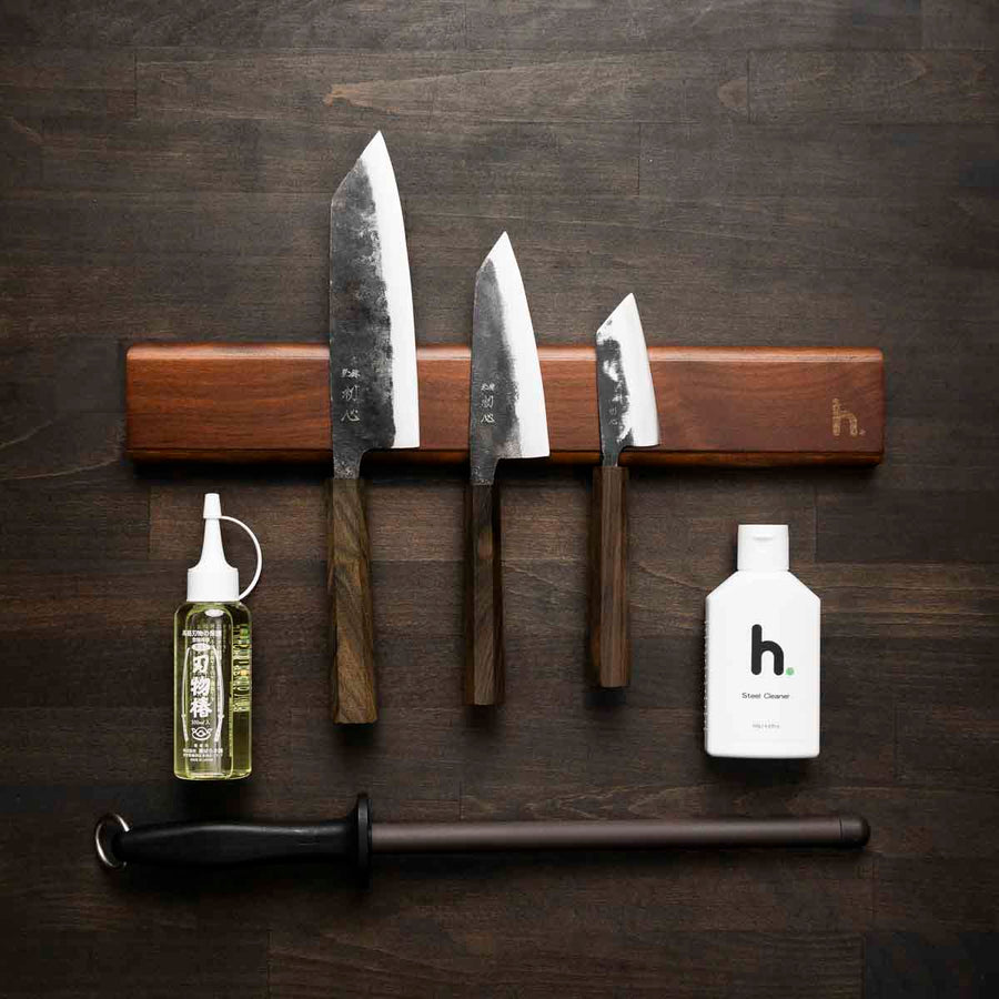 Hatsukokoro Kurogane Blue 2 - 3 Knife Set with Magnetic Strip