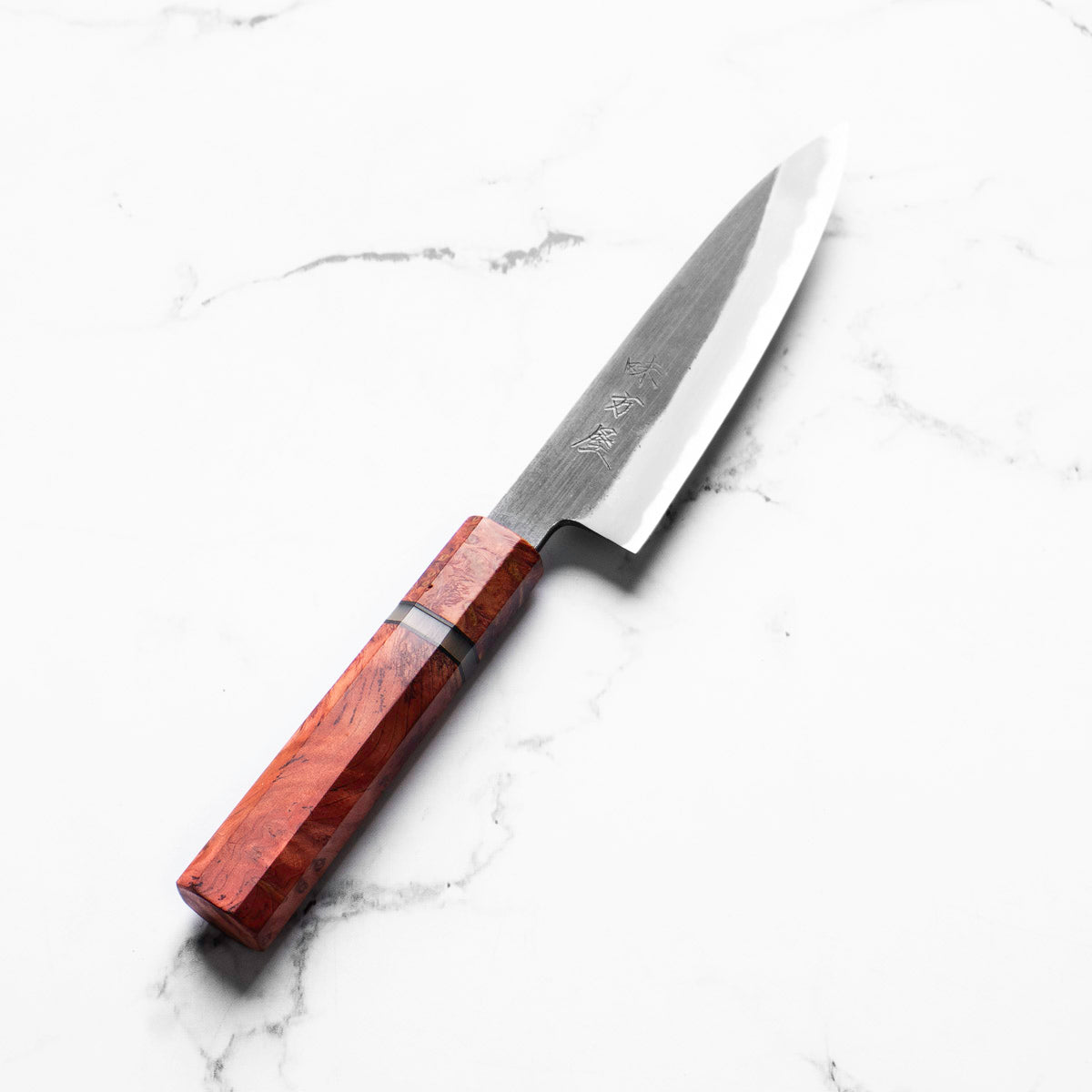 Mutsumi Hinoura Ajikataya White 2 Petty 135mm - Resin (Red)