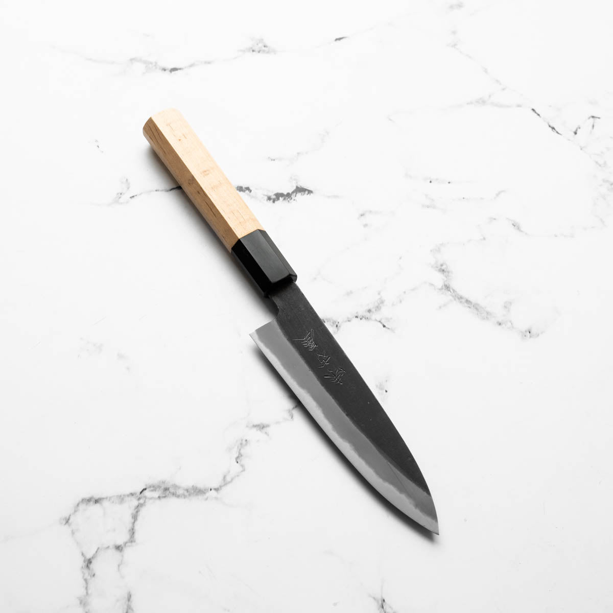 Mutsumi Hinoura Ajikataya White 2 Petty 135mm - Lauraceae & Black Horn